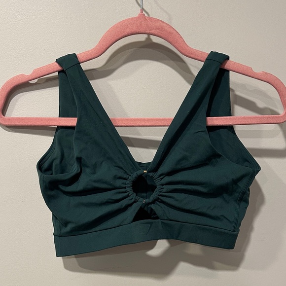 Gymshark Other - Dark green gym shark sports bra